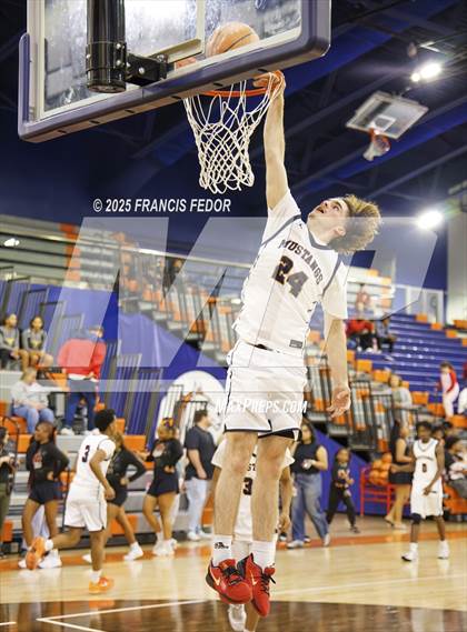 Thumbnail 1 in Lennard @ Morgan photogallery.