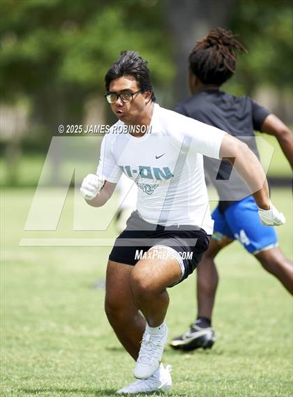 Thumbnail 2 in First Coast vs West Nassau (Jaguars Prep Nike 11-On 7v7) photogallery.