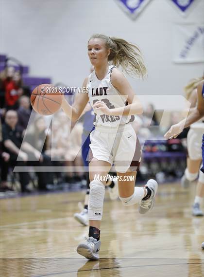 Thumbnail 2 in Chillicothe vs Vinton County (OHSAA D2 Sectional Playoff) photogallery.