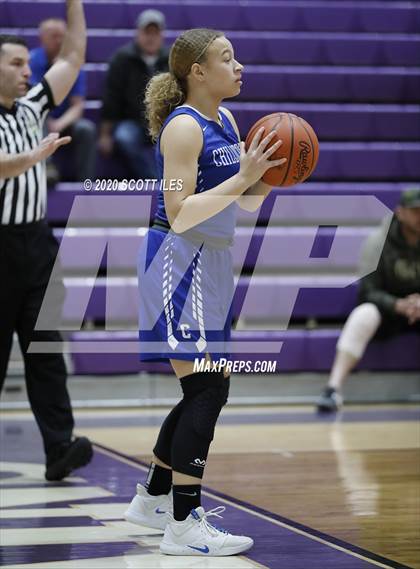 Thumbnail 1 in Chillicothe vs Vinton County (OHSAA D2 Sectional Playoff) photogallery.