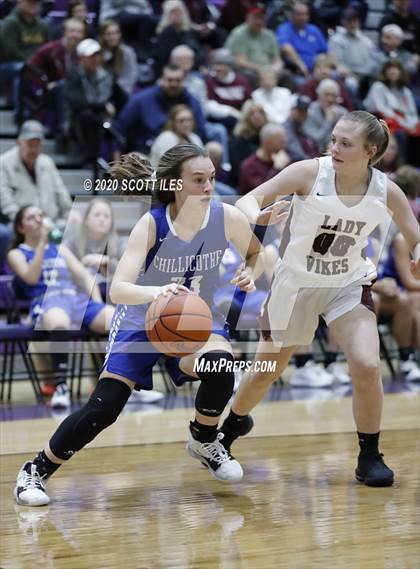 Thumbnail 3 in Chillicothe vs Vinton County (OHSAA D2 Sectional Playoff) photogallery.