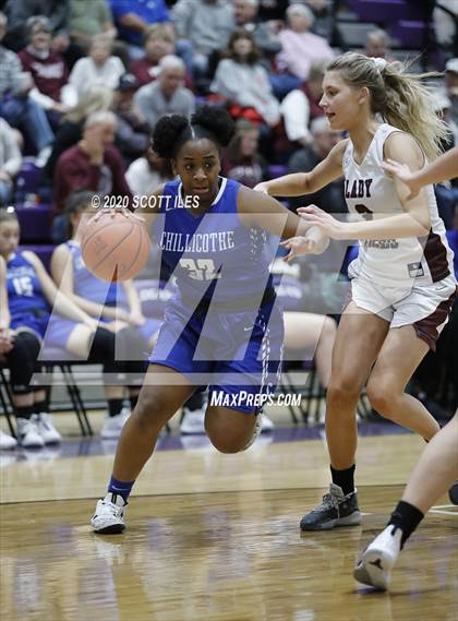 Thumbnail 1 in Chillicothe vs Vinton County (OHSAA D2 Sectional Playoff) photogallery.