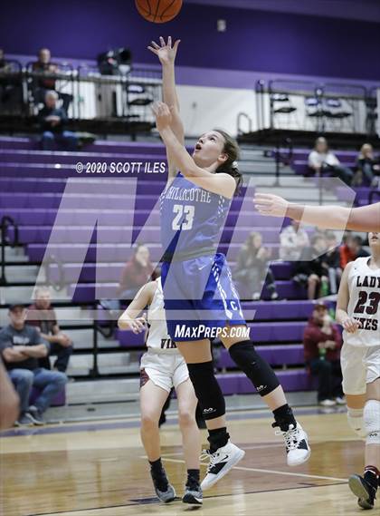 Thumbnail 1 in Chillicothe vs Vinton County (OHSAA D2 Sectional Playoff) photogallery.