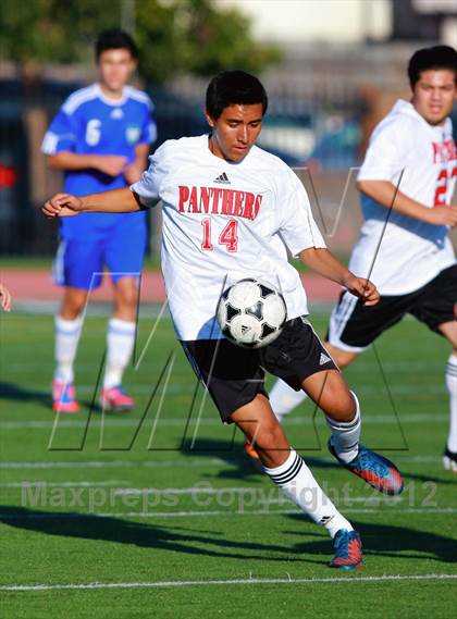 Thumbnail 2 in Eastlake vs. Vista (Coronado Islanders Tournament) photogallery.