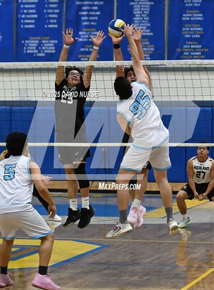 Thumbnail 3 in Highland @ Quartz Hill photogallery.