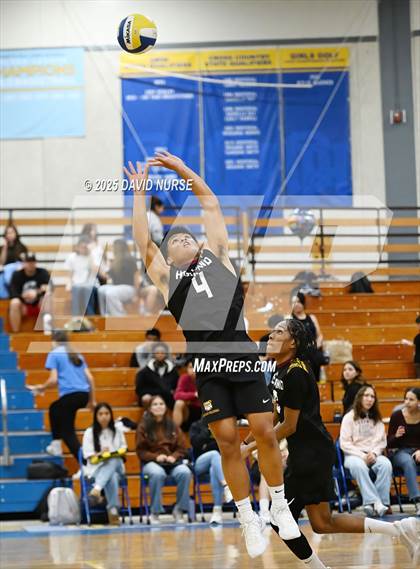 Thumbnail 1 in Highland @ Quartz Hill photogallery.