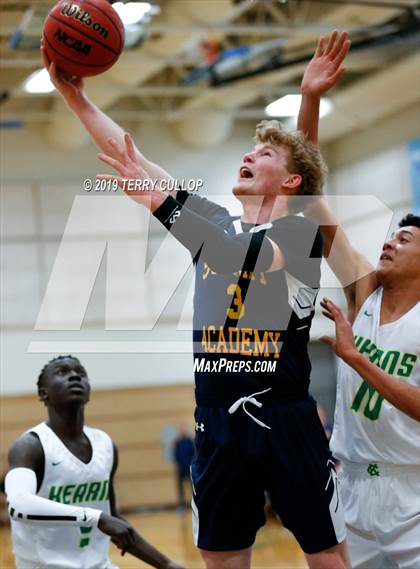 Thumbnail 2 in Kearns vs. Summit Academy (Eagle Holiday Shootout) photogallery.