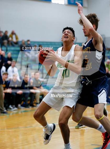 Thumbnail 1 in Kearns vs. Summit Academy (Eagle Holiday Shootout) photogallery.