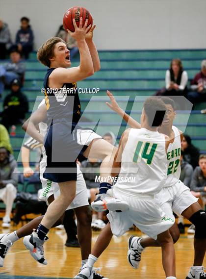 Thumbnail 2 in Kearns vs. Summit Academy (Eagle Holiday Shootout) photogallery.