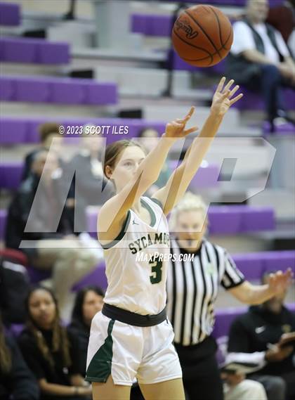 Thumbnail 3 in Thurgood Marshall vs. Sycamore (OGBR Classic in the City) photogallery.