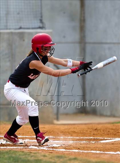 Thumbnail 1 in St. Paul vs Sacred Heart (TAPPS 1A/2A Final) photogallery.