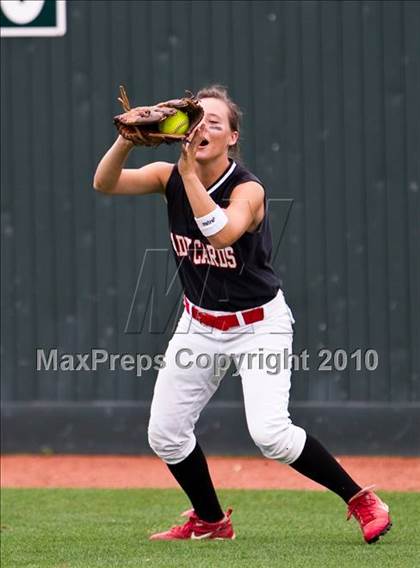 Thumbnail 2 in St. Paul vs Sacred Heart (TAPPS 1A/2A Final) photogallery.