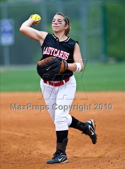 Thumbnail 1 in St. Paul vs Sacred Heart (TAPPS 1A/2A Final) photogallery.