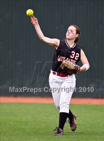 Thumbnail 3 in St. Paul vs Sacred Heart (TAPPS 1A/2A Final) photogallery.