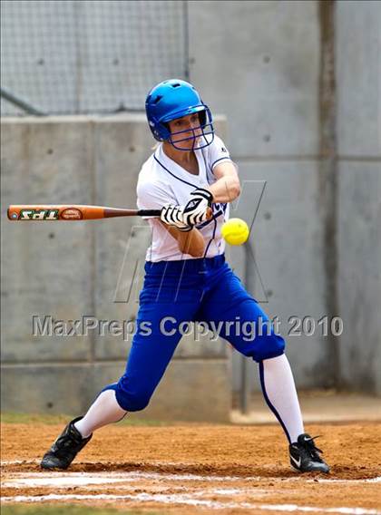 Thumbnail 1 in St. Paul vs Sacred Heart (TAPPS 1A/2A Final) photogallery.