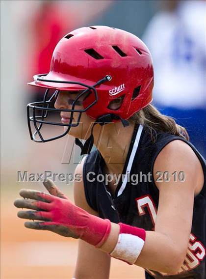 Thumbnail 3 in St. Paul vs Sacred Heart (TAPPS 1A/2A Final) photogallery.