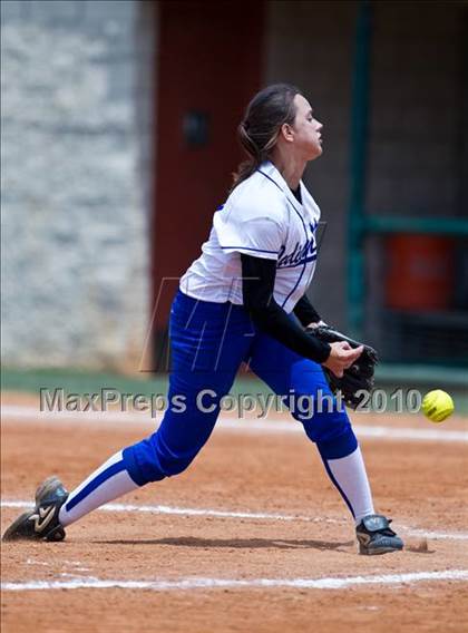 Thumbnail 2 in St. Paul vs Sacred Heart (TAPPS 1A/2A Final) photogallery.