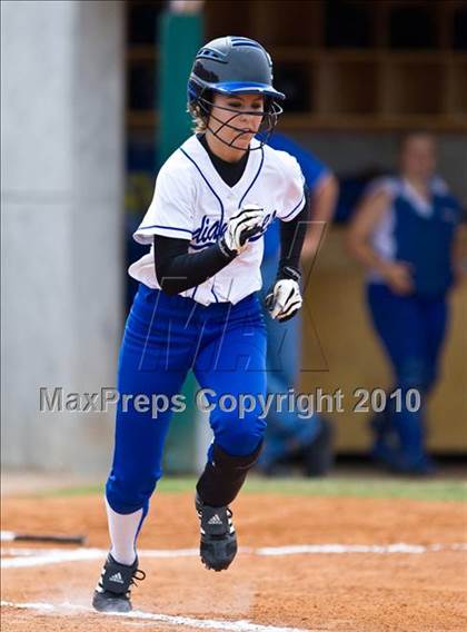 Thumbnail 2 in St. Paul vs Sacred Heart (TAPPS 1A/2A Final) photogallery.