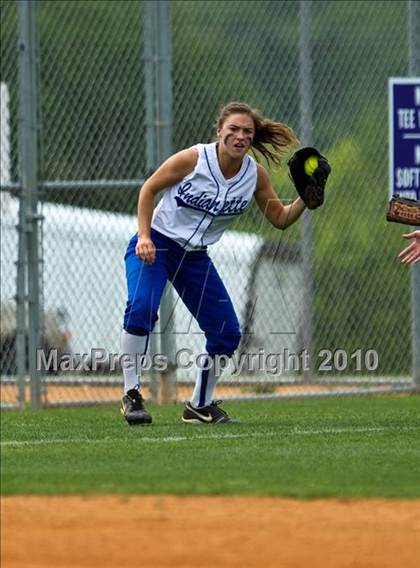 Thumbnail 2 in St. Paul vs Sacred Heart (TAPPS 1A/2A Final) photogallery.