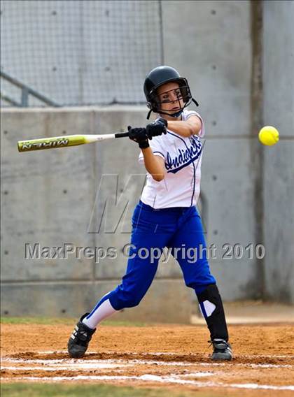 Thumbnail 1 in St. Paul vs Sacred Heart (TAPPS 1A/2A Final) photogallery.