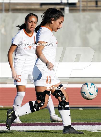 Thumbnail 3 in White vs. Molina photogallery.