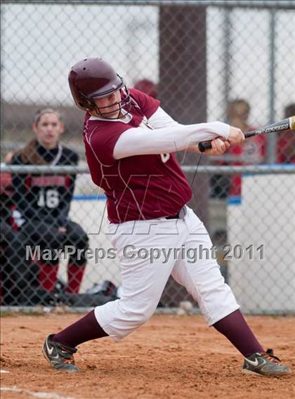 Thumbnail 2 in South St. Paul vs. LaCrosse Central (NSP Polar Classic) photogallery.
