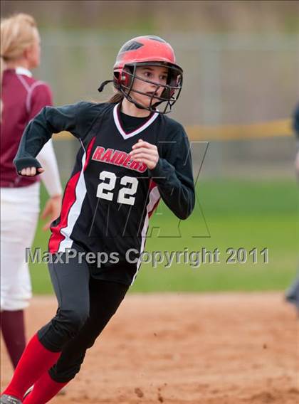 Thumbnail 3 in South St. Paul vs. LaCrosse Central (NSP Polar Classic) photogallery.