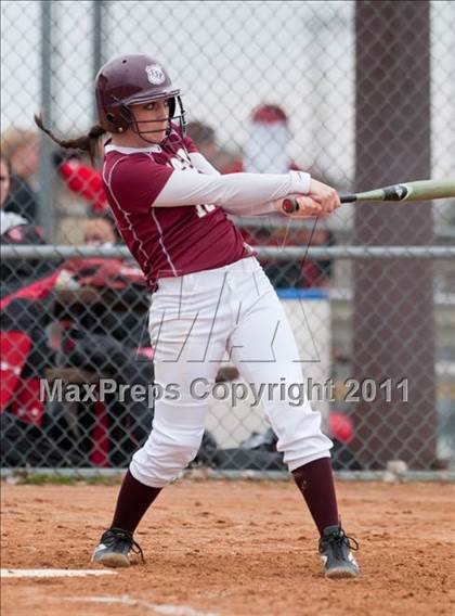 Thumbnail 2 in South St. Paul vs. LaCrosse Central (NSP Polar Classic) photogallery.