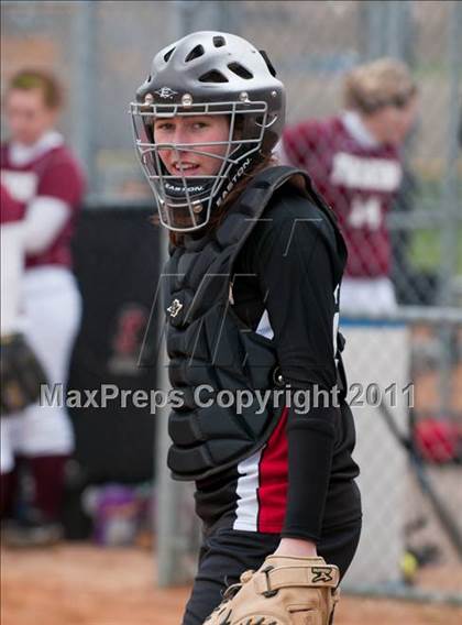 Thumbnail 3 in South St. Paul vs. LaCrosse Central (NSP Polar Classic) photogallery.