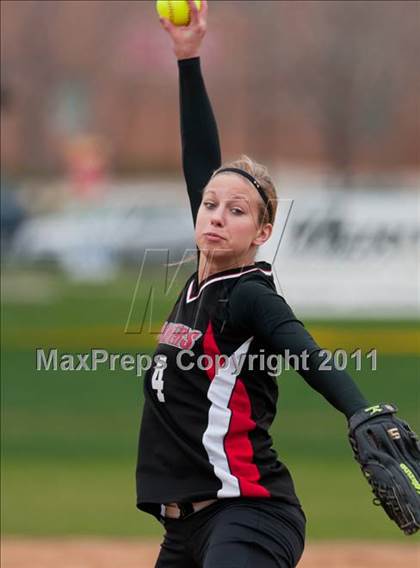 Thumbnail 1 in South St. Paul vs. LaCrosse Central (NSP Polar Classic) photogallery.