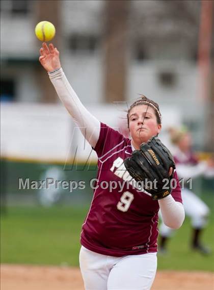 Thumbnail 2 in South St. Paul vs. LaCrosse Central (NSP Polar Classic) photogallery.