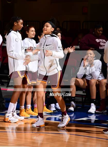 Thumbnail 2 in Ossining vs. Christ the King (Crusader Classic) photogallery.