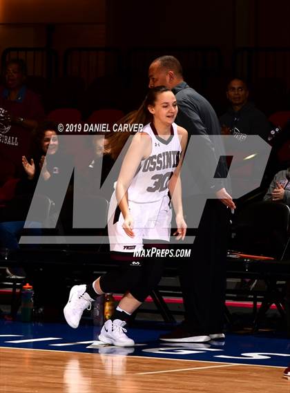Thumbnail 3 in Ossining vs. Christ the King (Crusader Classic) photogallery.