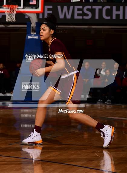 Thumbnail 3 in Ossining vs. Christ the King (Crusader Classic) photogallery.