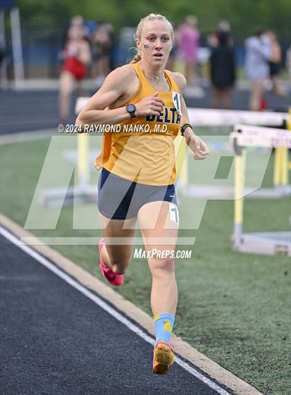Thumbnail 2 in IHSAA Delta Sectionals (800 Meter)  photogallery.