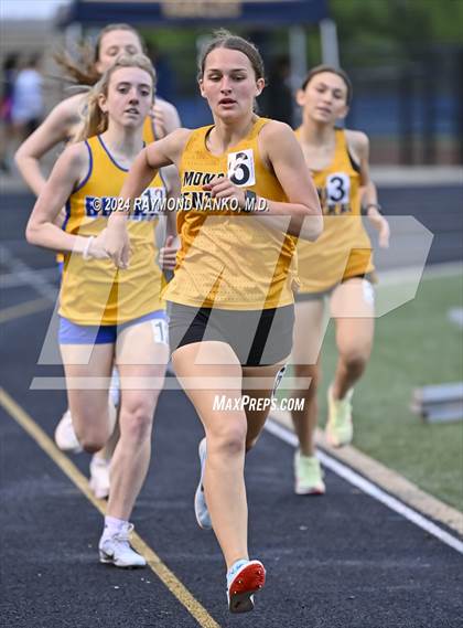Thumbnail 1 in IHSAA Delta Sectionals (800 Meter)  photogallery.