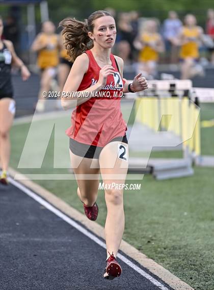 Thumbnail 2 in IHSAA Delta Sectionals (800 Meter)  photogallery.