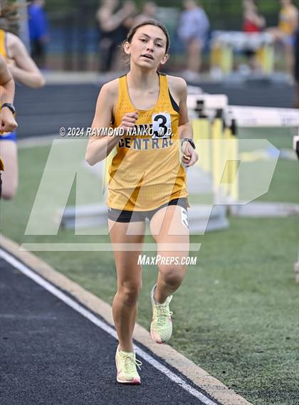 Thumbnail 3 in IHSAA Delta Sectionals (800 Meter)  photogallery.