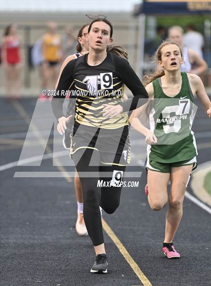 Thumbnail 1 in IHSAA Delta Sectionals (800 Meter)  photogallery.