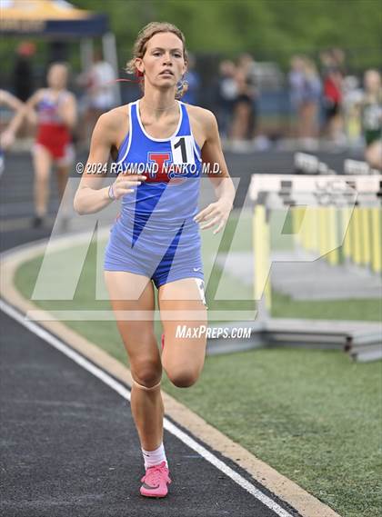 Thumbnail 3 in IHSAA Delta Sectionals (800 Meter)  photogallery.