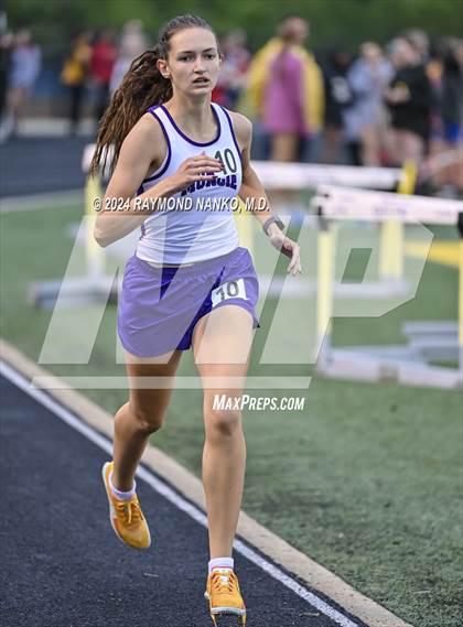 Thumbnail 1 in IHSAA Delta Sectionals (800 Meter)  photogallery.