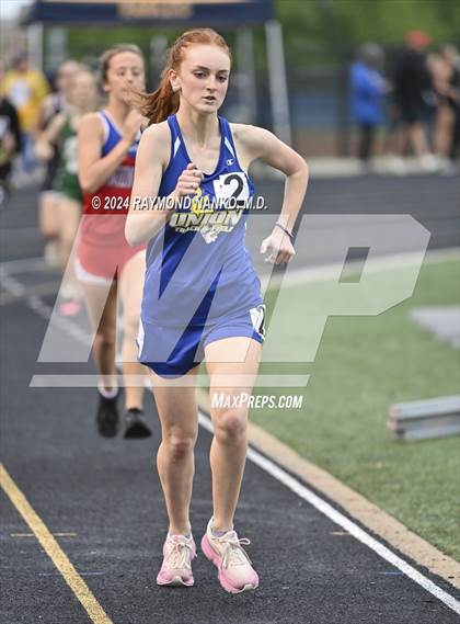 Thumbnail 1 in IHSAA Delta Sectionals (800 Meter)  photogallery.