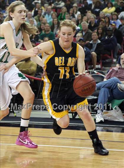 Thumbnail 1 in St. Mary's vs. Del Oro (CIF NorCal D2 Regional Final) photogallery.
