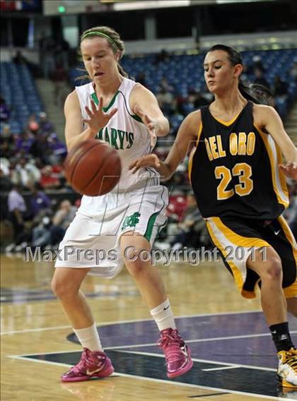 Thumbnail 2 in St. Mary's vs. Del Oro (CIF NorCal D2 Regional Final) photogallery.