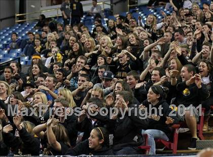 Thumbnail 2 in St. Mary's vs. Del Oro (CIF NorCal D2 Regional Final) photogallery.