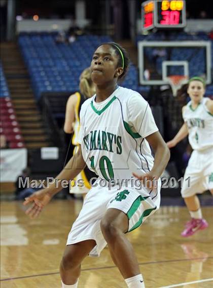 Thumbnail 3 in St. Mary's vs. Del Oro (CIF NorCal D2 Regional Final) photogallery.