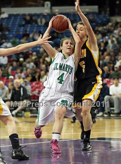 Thumbnail 1 in St. Mary's vs. Del Oro (CIF NorCal D2 Regional Final) photogallery.