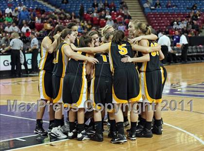 Thumbnail 3 in St. Mary's vs. Del Oro (CIF NorCal D2 Regional Final) photogallery.