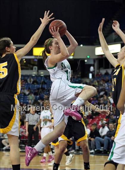 Thumbnail 2 in St. Mary's vs. Del Oro (CIF NorCal D2 Regional Final) photogallery.