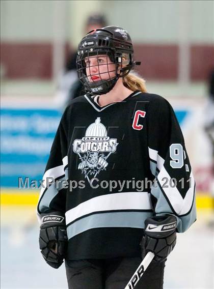 Thumbnail 2 in Benilde-St. Margaret's vs Sun Prairie Co-op (Schwan Cup) photogallery.